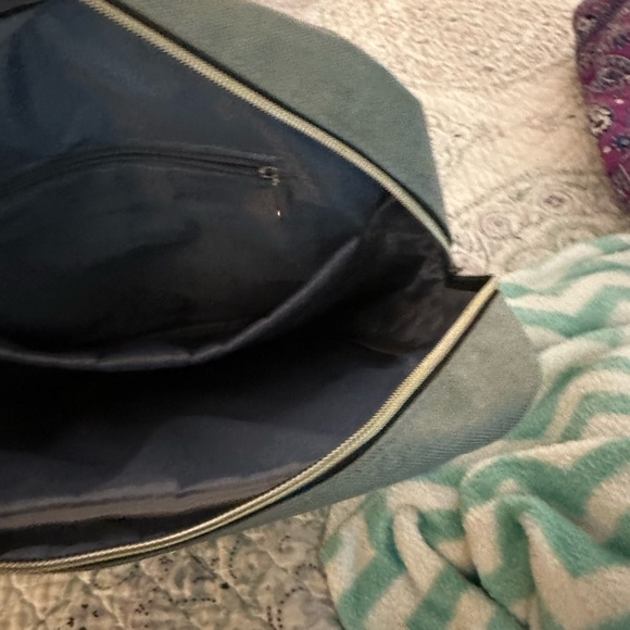 Backpack - Picture 2 of 5